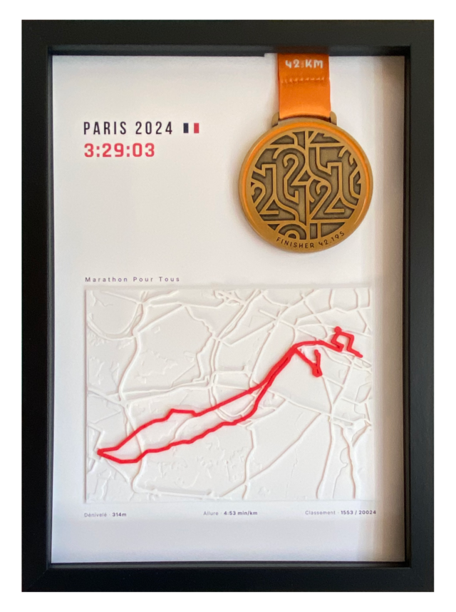 Affiche Finisher · Marathon Pour Tous Paris 2024 - Black & White